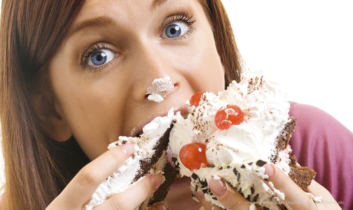girl eating cake and getting better on how to lose weight
